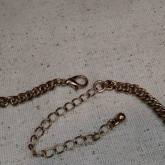 Chain Mail Teardrop Cabochon Statement Necklace - Picture 5 of 8